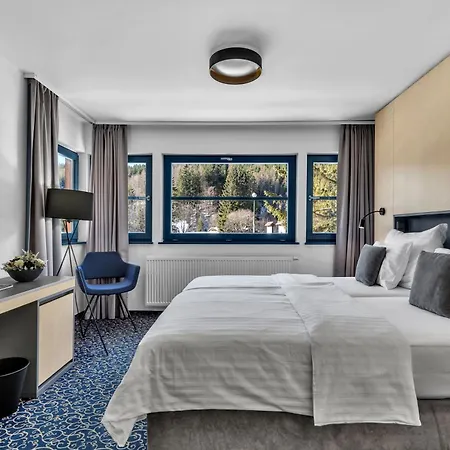 Spindl & Aquapark Hotel 3*
